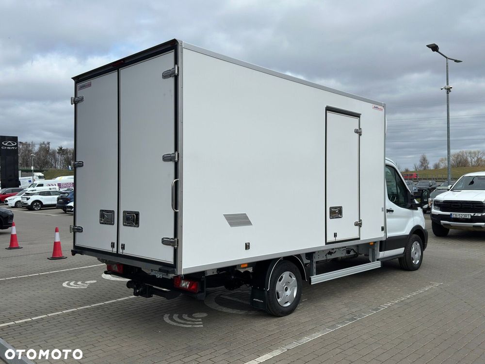 Ford transit 2.0 165KM M6 RWD Trend Podwozie L3 Kontener - 4