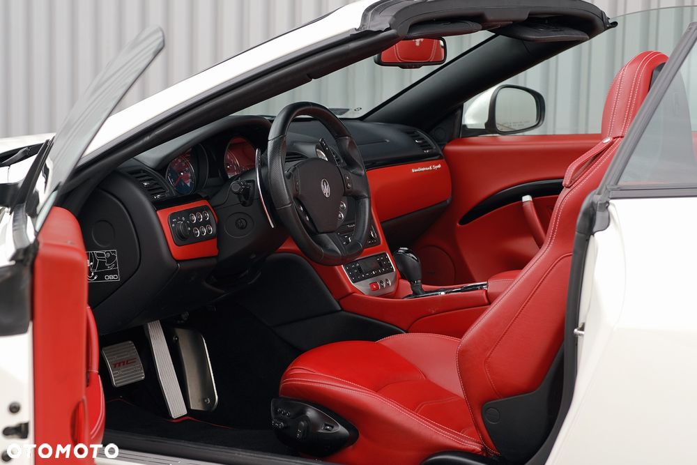 Maserati GranTurismo Sport - 14