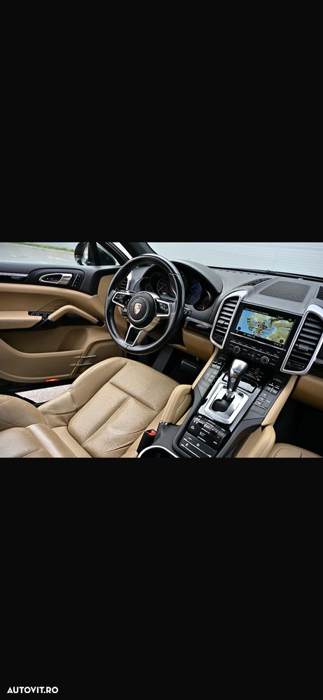 Porsche Cayenne 3.0 L - 22