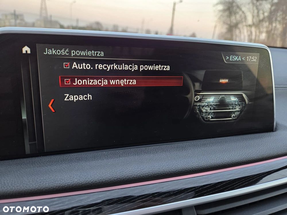 BMW Seria 7 740Li xDrive - 31