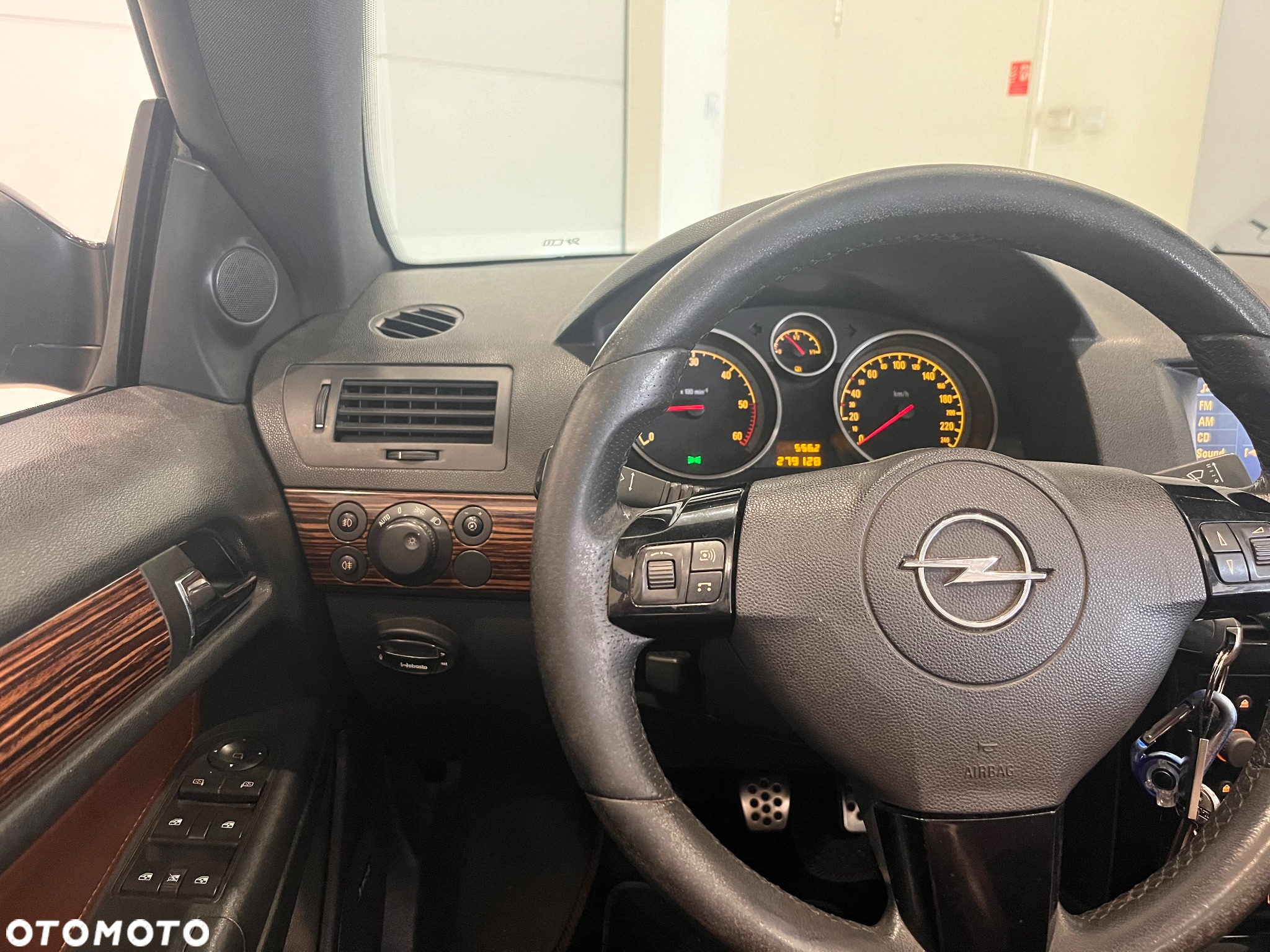 Opel Astra TwinTop 1.9 CDTI Cosmo - 13
