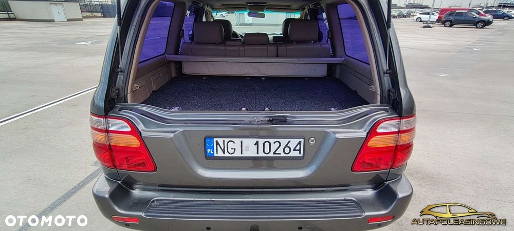 Toyota Land Cruiser - 9