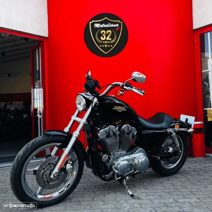 Harley-Davidson 883 - 1
