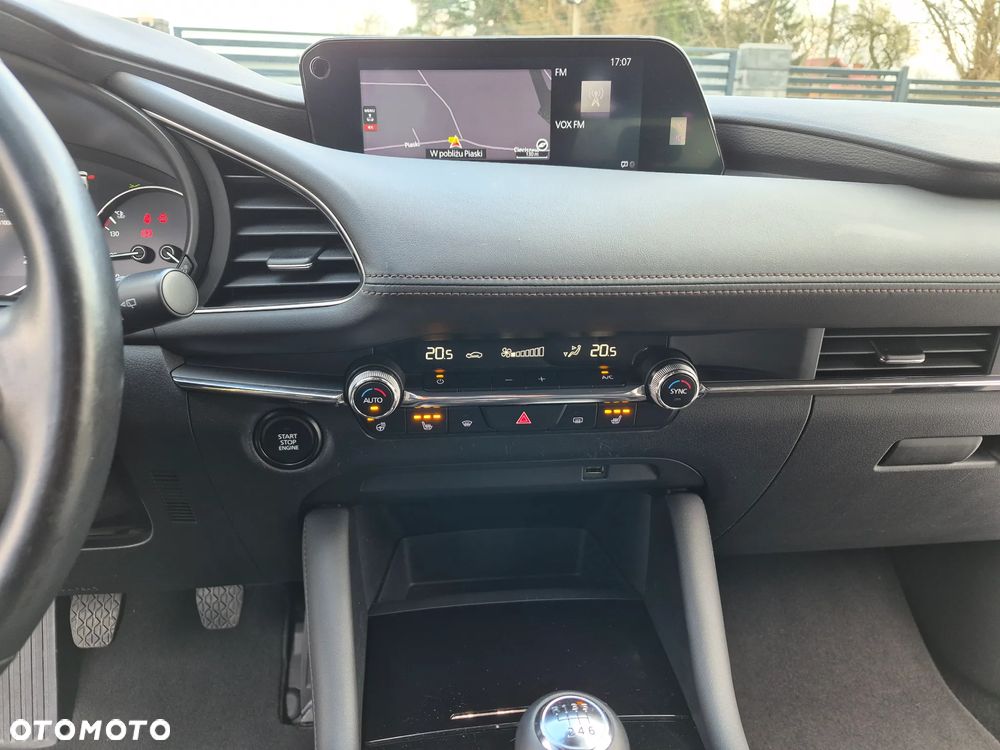 Mazda 3 SKYACTIV-G 2.0 M-Hybrid SELECTION - 18