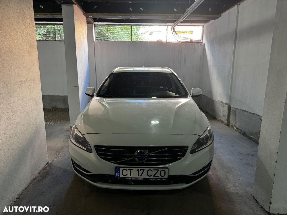 Volvo V60 D6 Plug-In-Hybrid AWD Geartronic Summum - 12