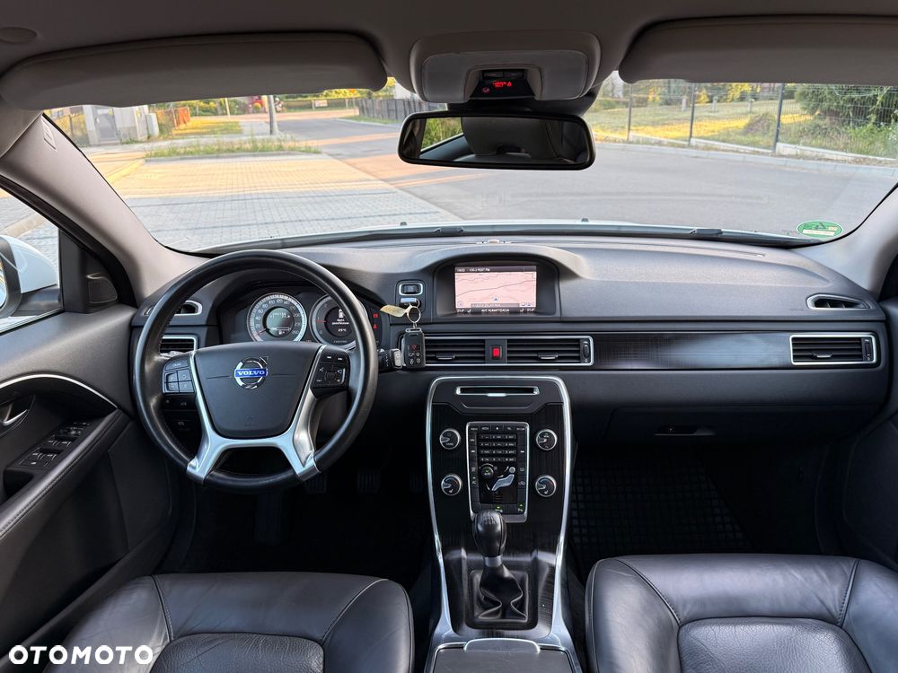 Volvo V70 D3 Momentum - 23