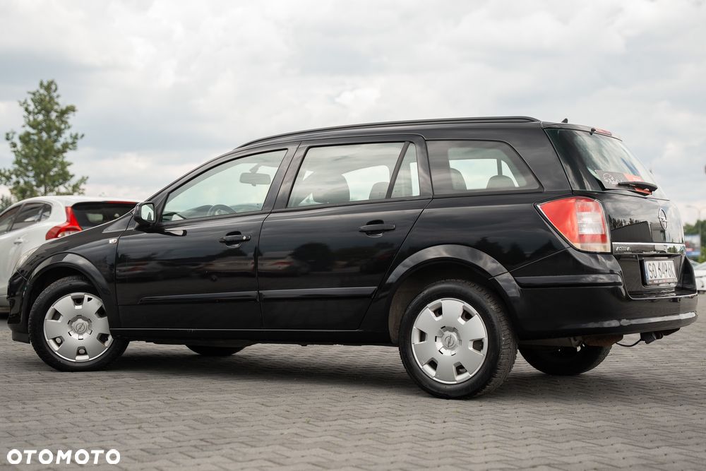 Opel Astra 1.7 CDTI Essentia - 14