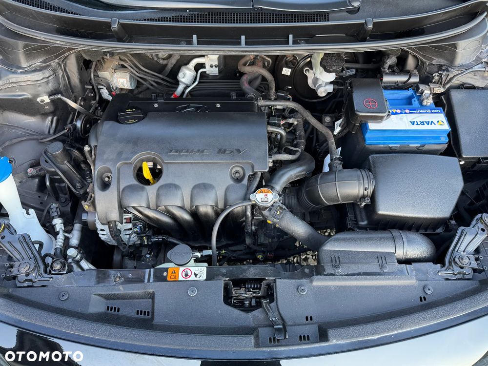 Hyundai i30 1.4 Classic + - 10