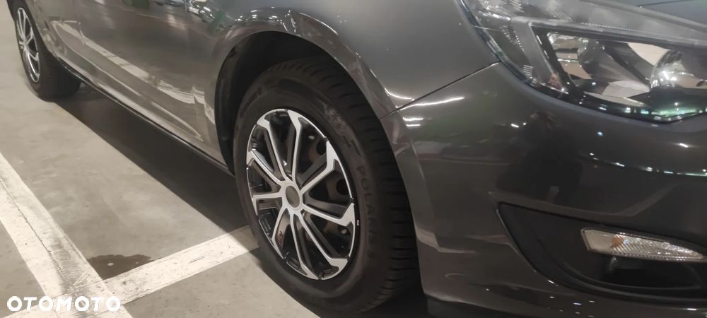 Opel Astra 1.4 Turbo Sport - 30