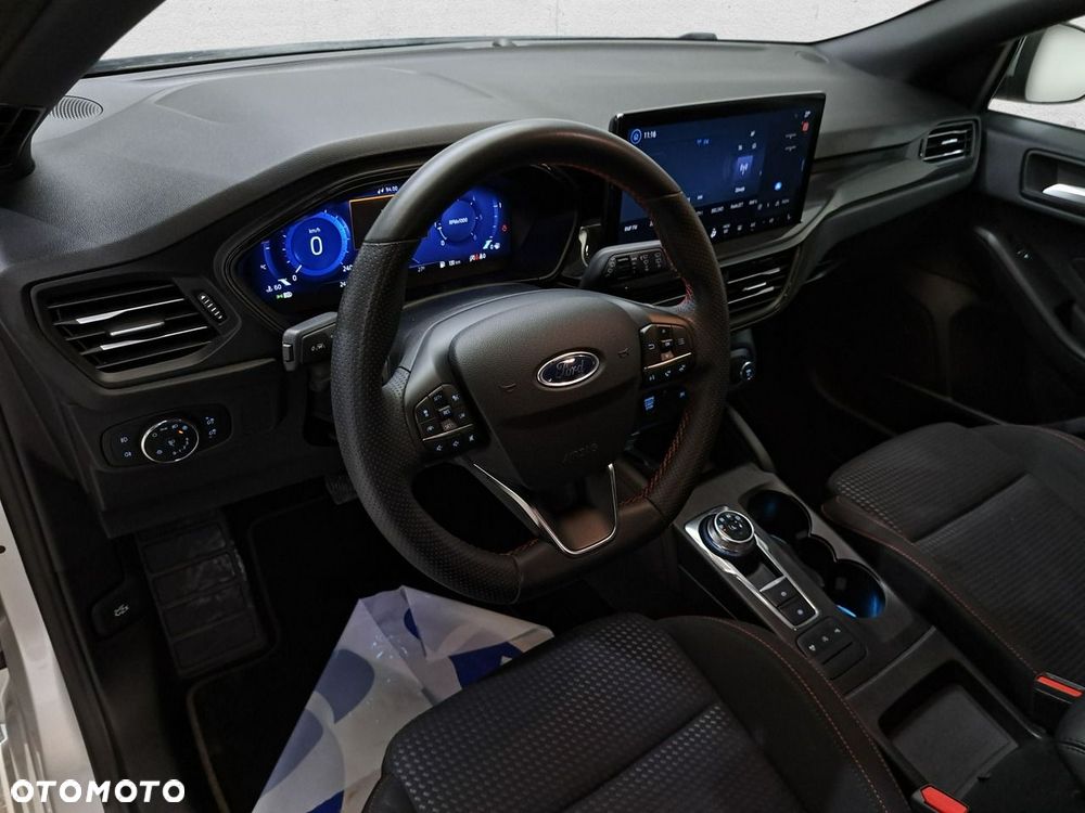 Ford Focus - 11