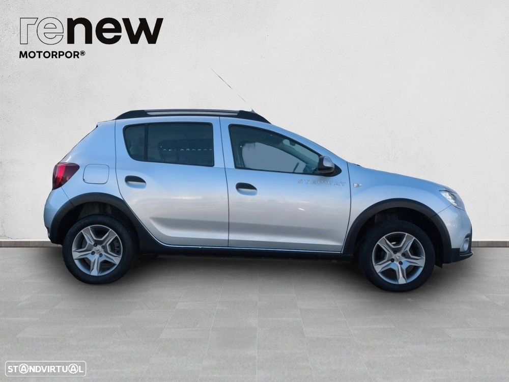 Dacia Sandero 0.9 TCe Stepway - 4