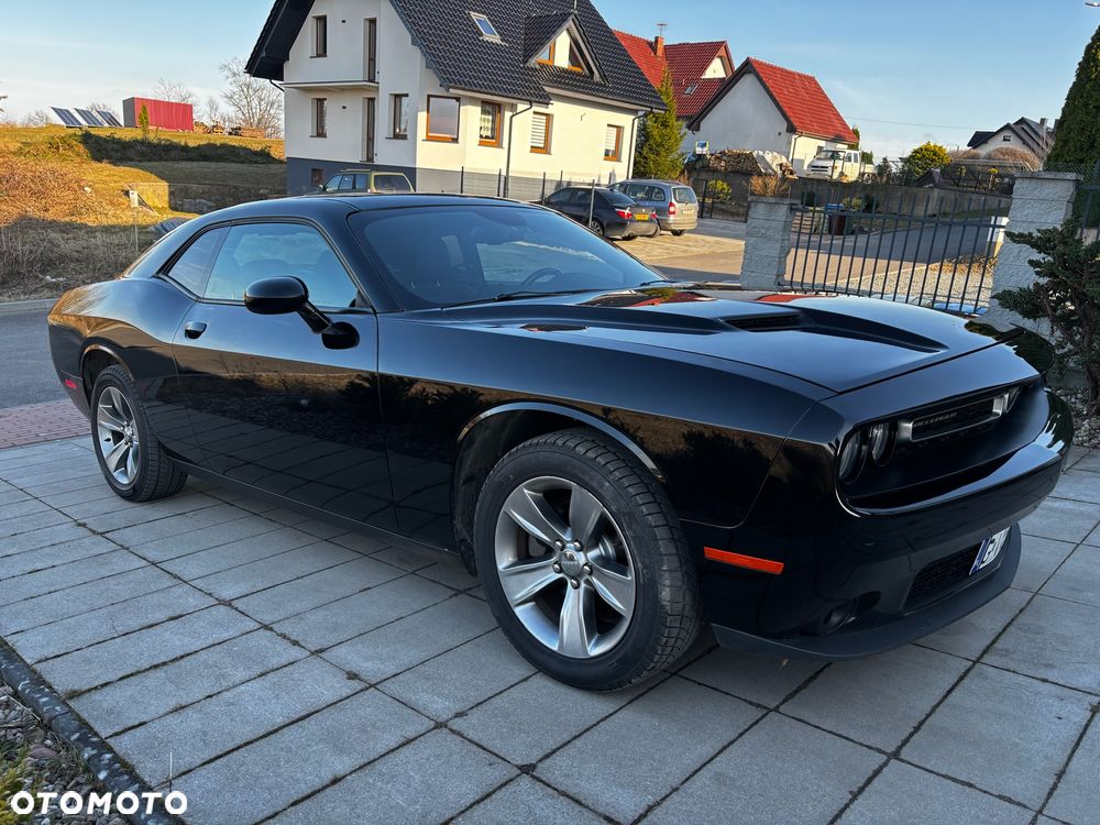 Dodge Challenger - 9