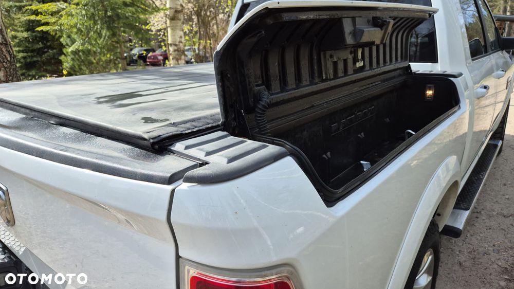 Dodge RAM 5.7 4x4 - 10