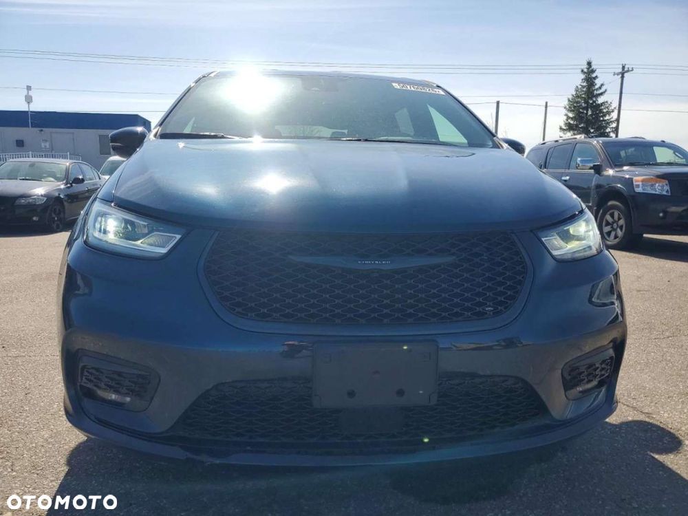 Chrysler Pacifica - 6