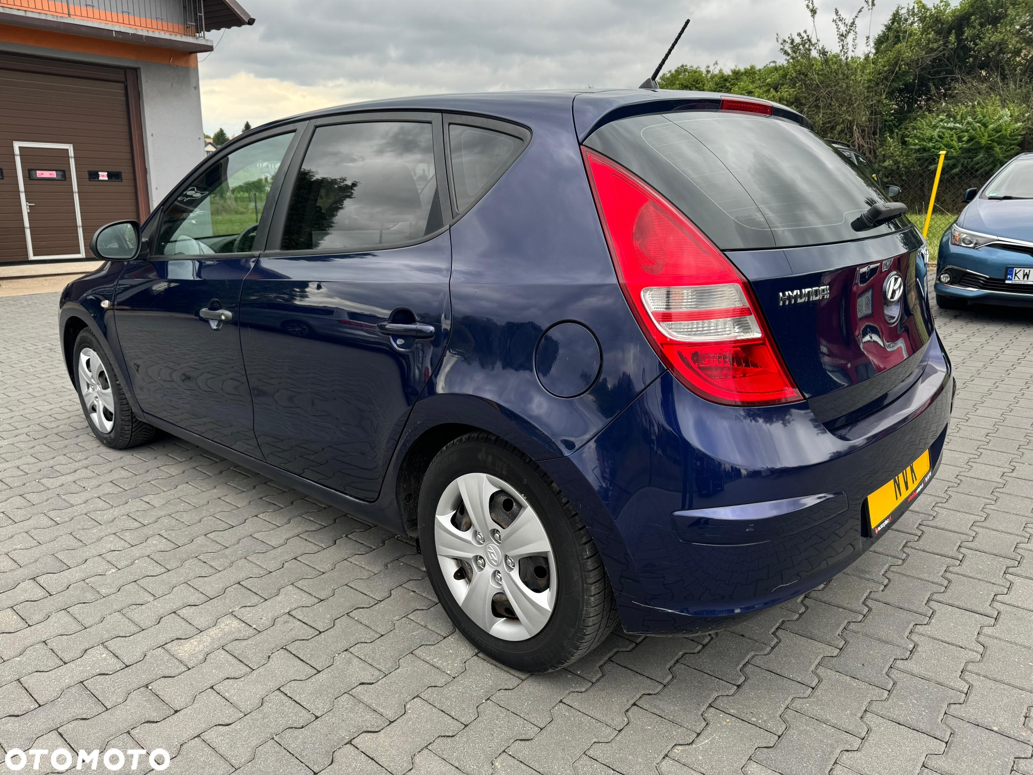 Hyundai i30 1.4 Base + - 9