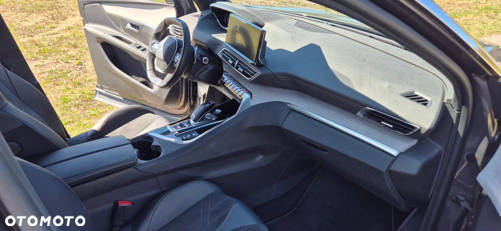 Peugeot 3008 1.6 PureTech GT S&S EAT8 - 14