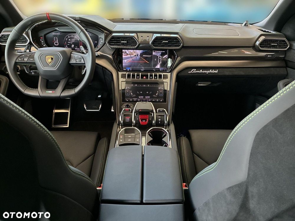 Lamborghini Urus - 13