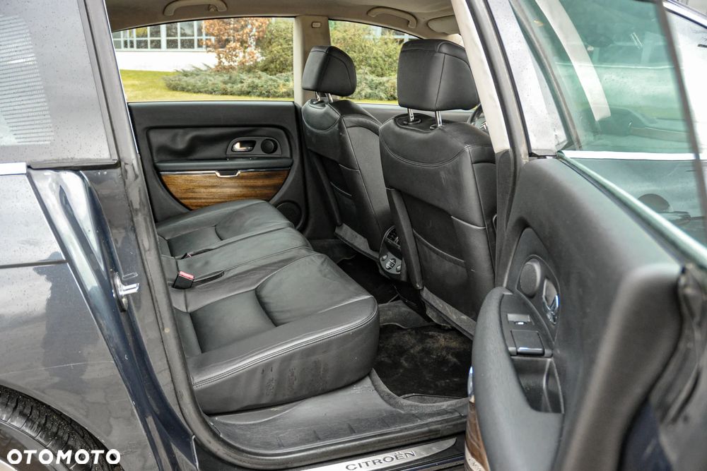 Citroën C6 2.7 HDi 24V - 12