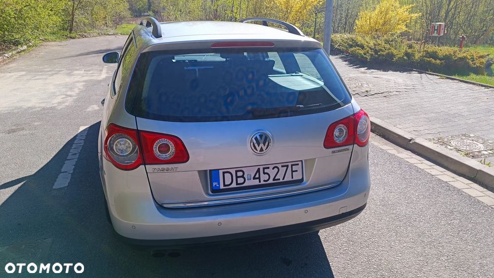 Volkswagen Passat 2.0 TDI DPF BlueMot Trendline - 5