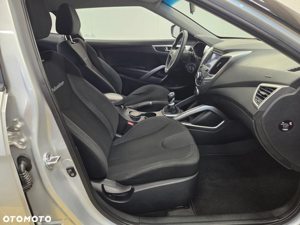 Hyundai Veloster 1.6 blue Premium - 14