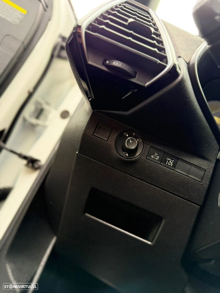 DS DS7 Crossback BlueHDI 130 Aut. Performance Line + - 20