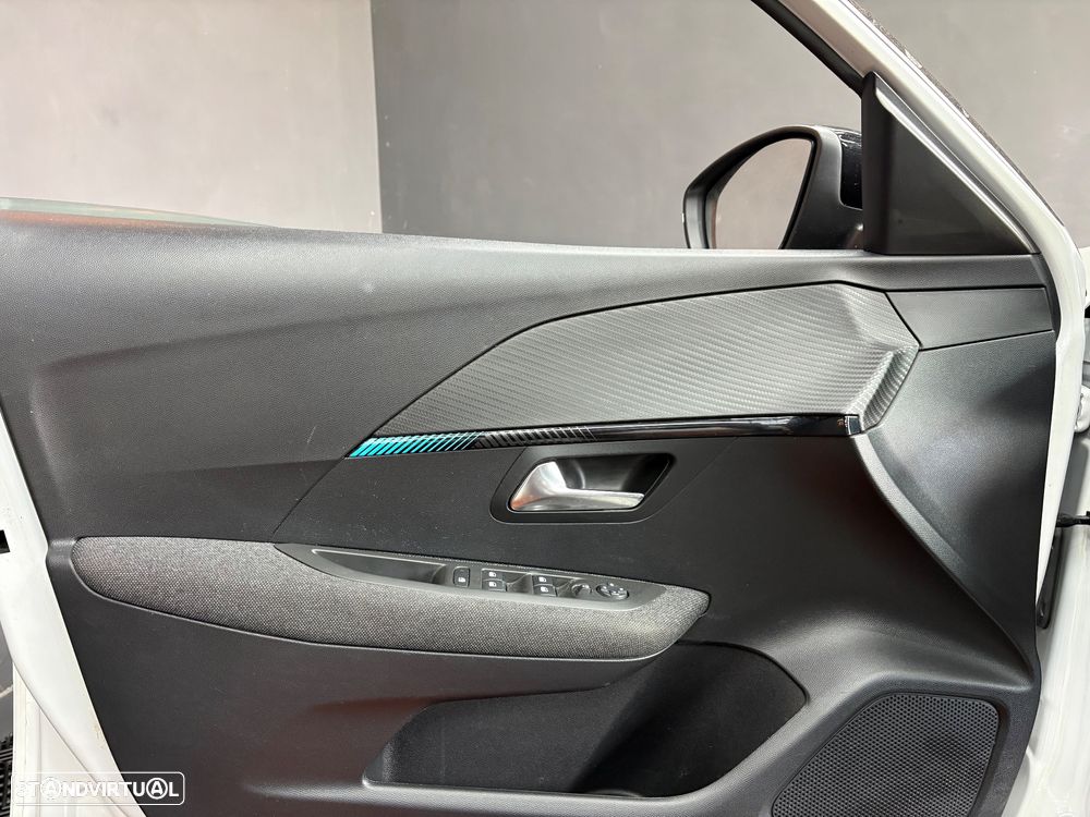 Peugeot 208 PureTech 100 Style - 32