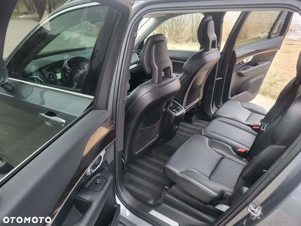 Volvo XC 90 T5 AWD Geartronic Momentum - 18
