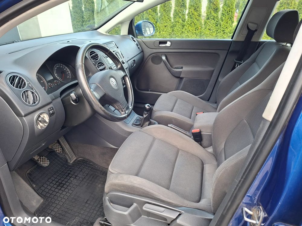 Volkswagen Golf - 11