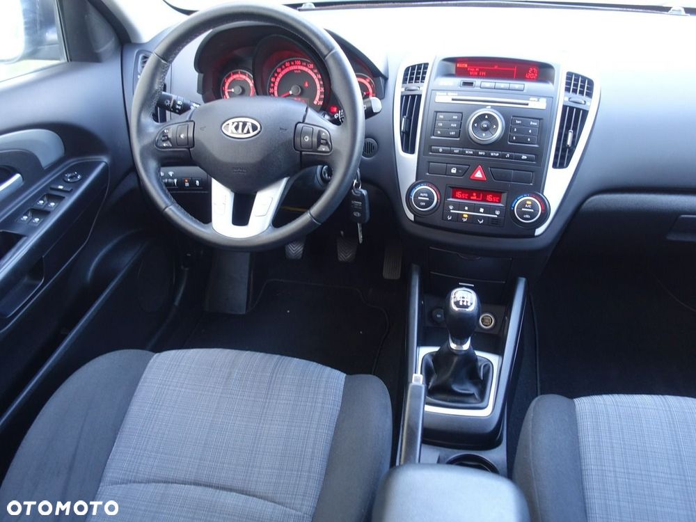 Kia Ceed 1.6 CVVT Vision - 21
