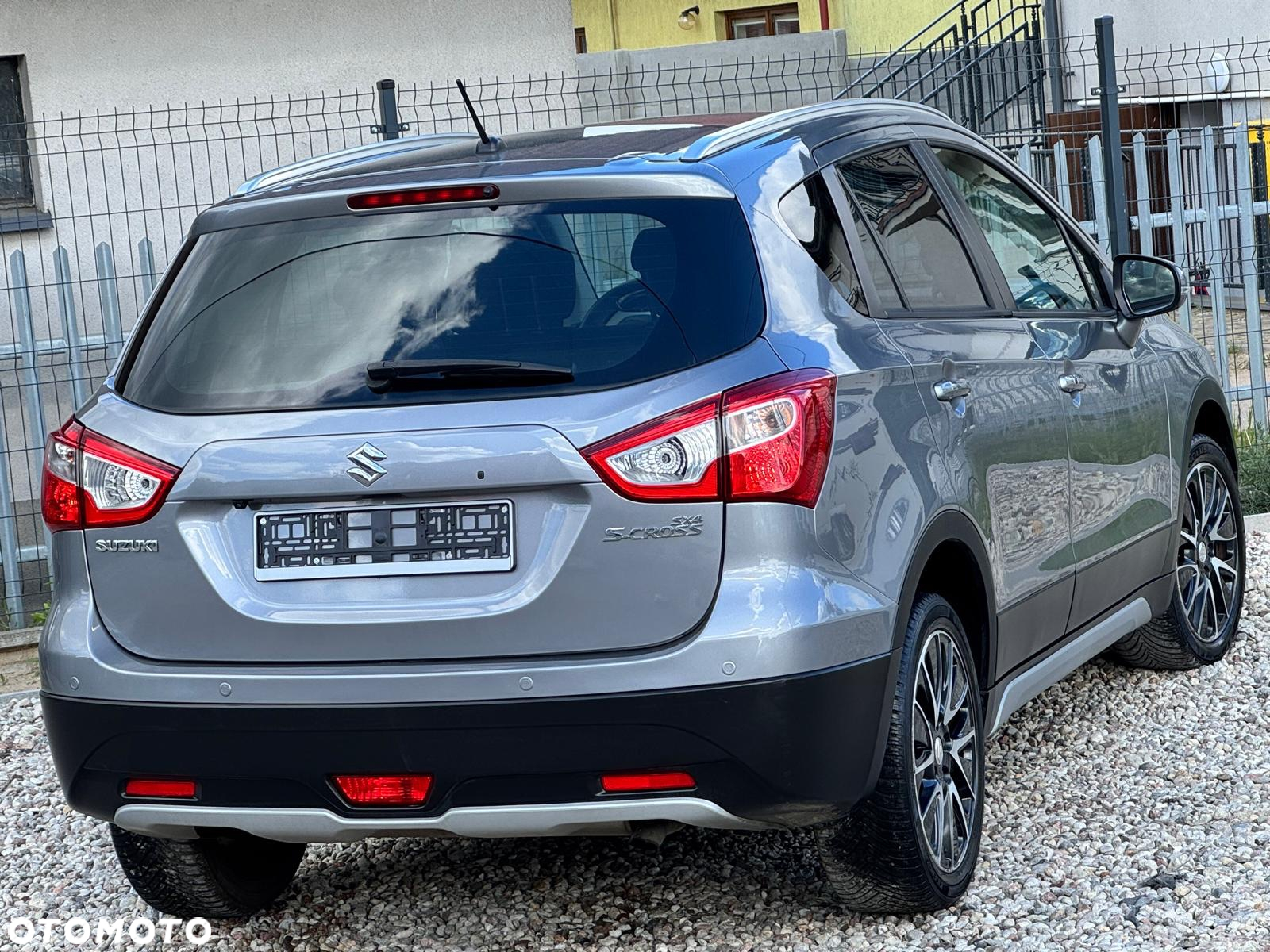 Suzuki SX4 S-Cross 1.6 DDiS Premium Plus - 13