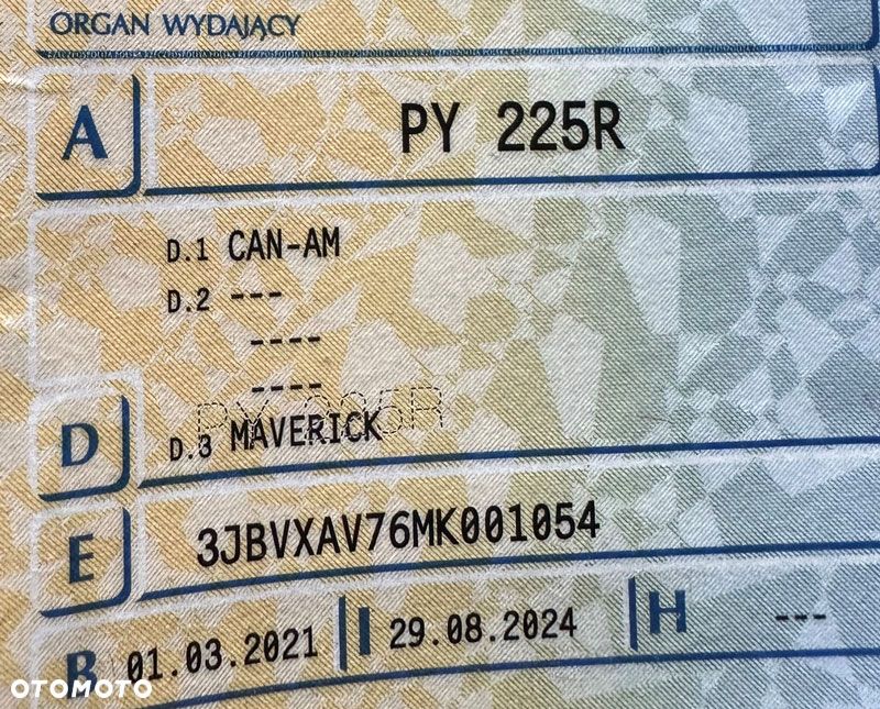 Can-Am Maverick - 5