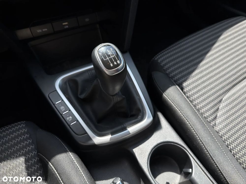 Kia XCeed 1.5 T-GDI M - 16