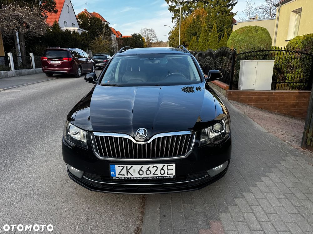 Skoda Superb 2.0 TDI Platinum Outdoor DSG - 1