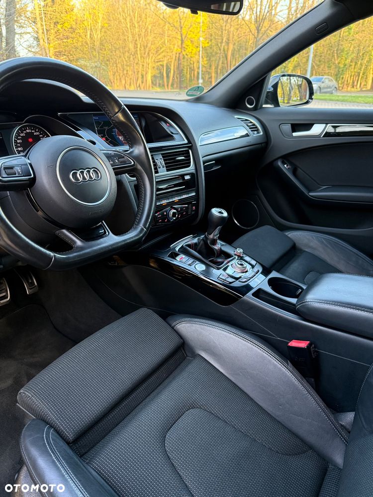 Audi A4 Avant 2.0 TDI DPF clean diesel S line Sportpaket - 9