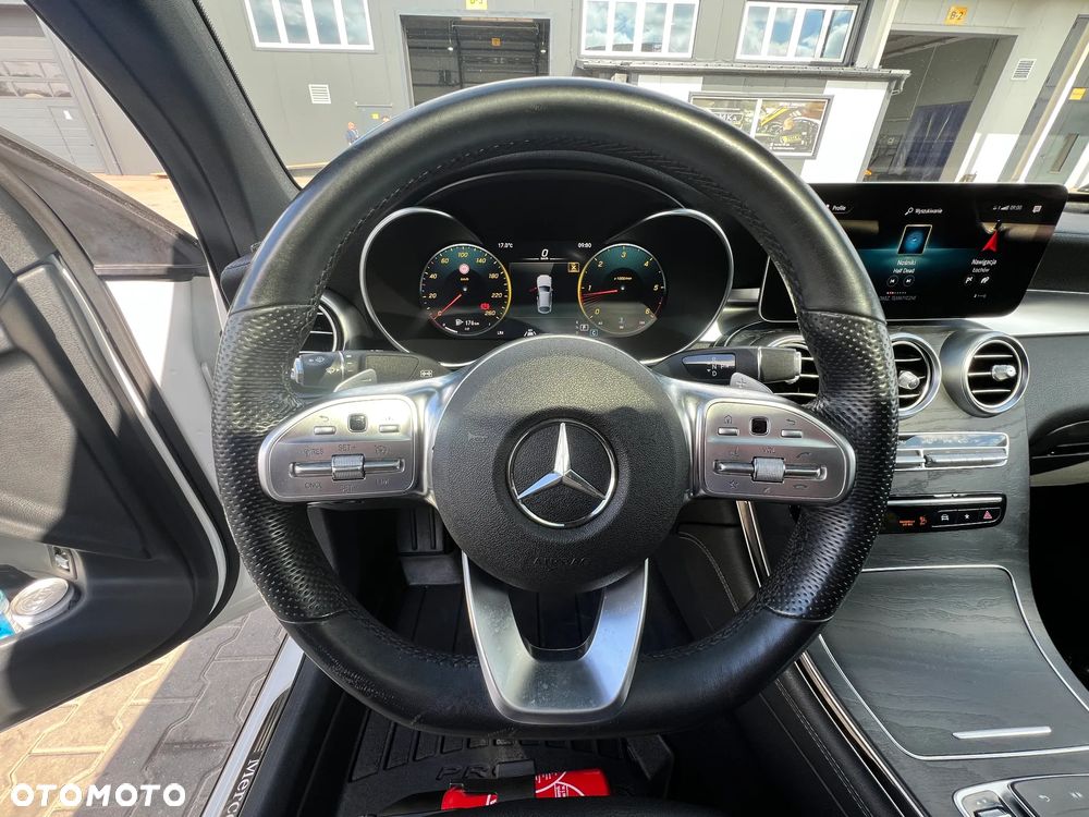 Mercedes-Benz GLC 300 d 4-Matic - 37