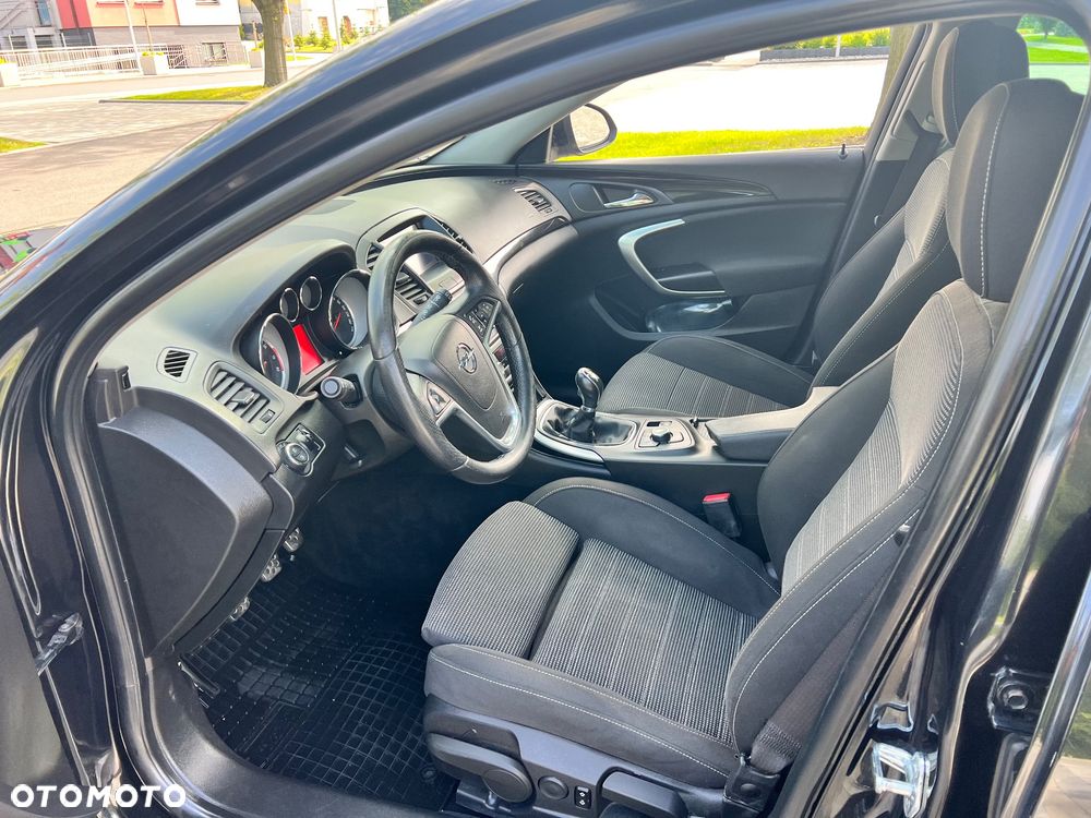 Opel Insignia - 31