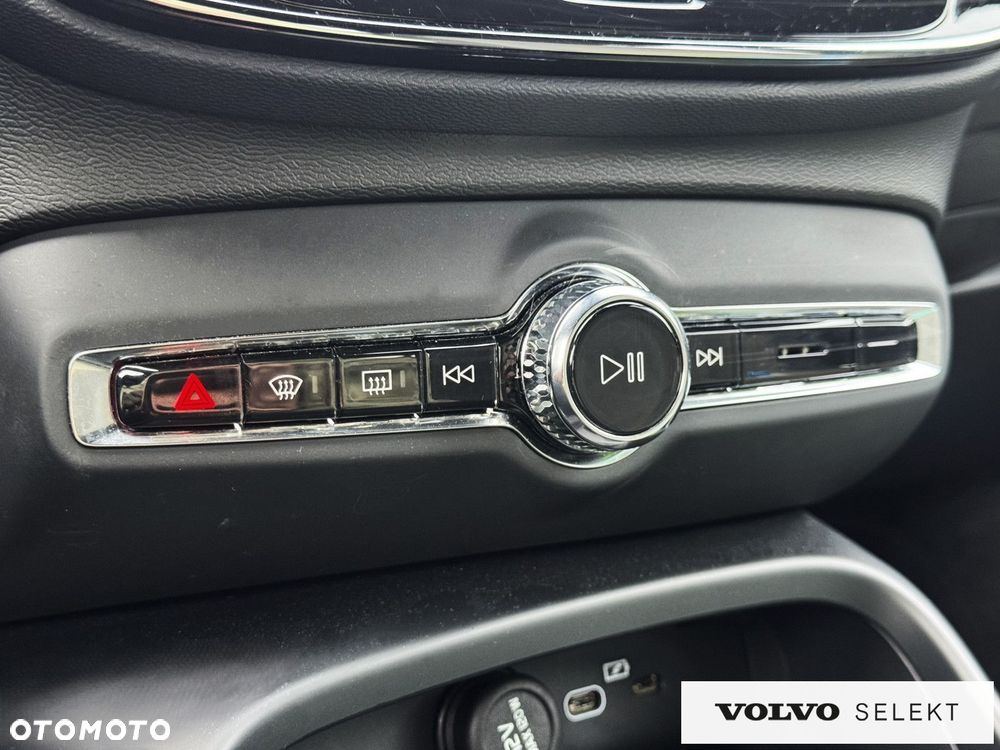 Volvo XC 40 - 21