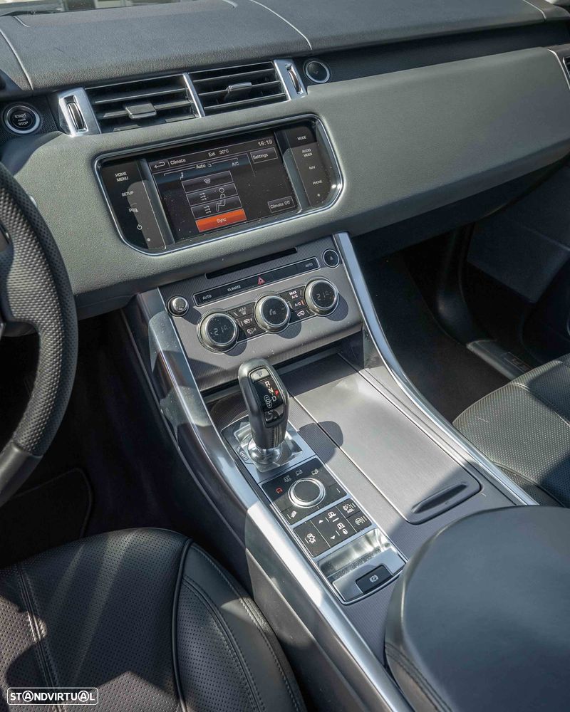 Land Rover Range Rover Sport 3.0 TDV6 HSE - 33