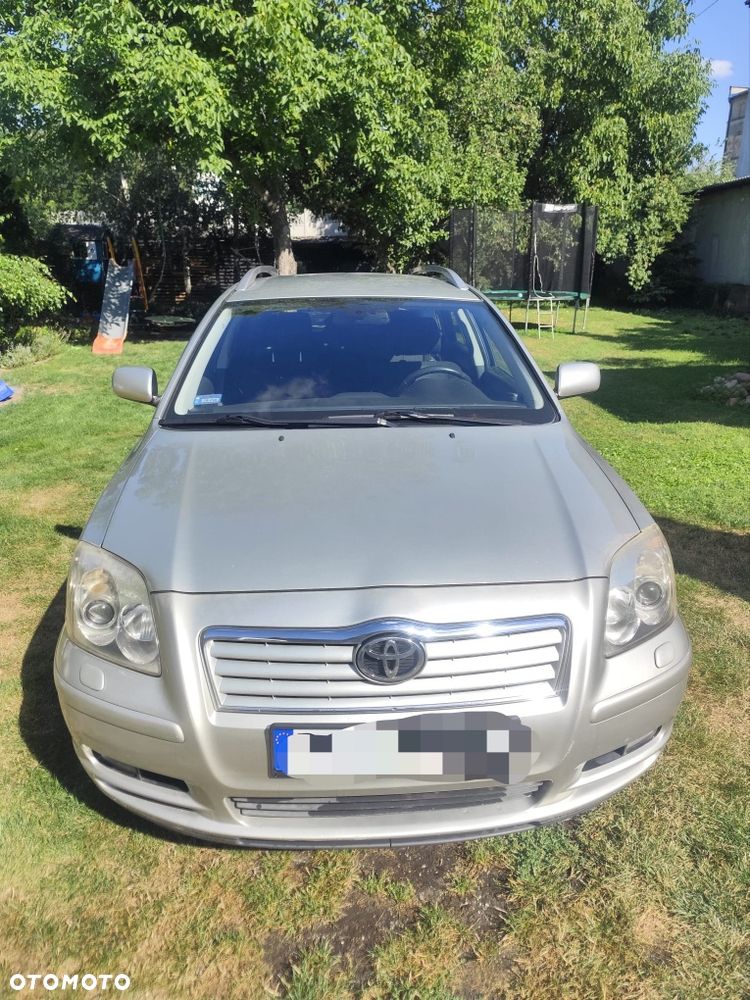 Toyota Avensis, 2005