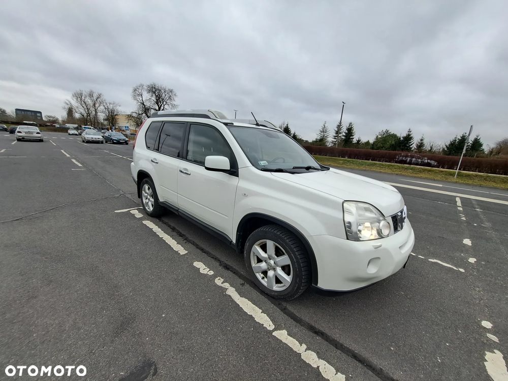 Nissan X-Trail - 2