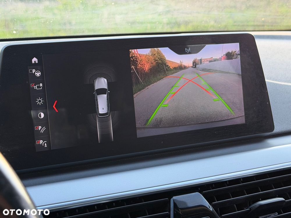 BMW Seria 5 520d xDrive Luxury Line sport - 31