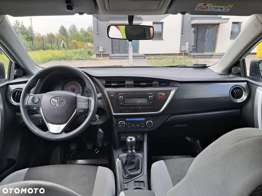 Toyota Auris 1.33 VVT-i Active - 2