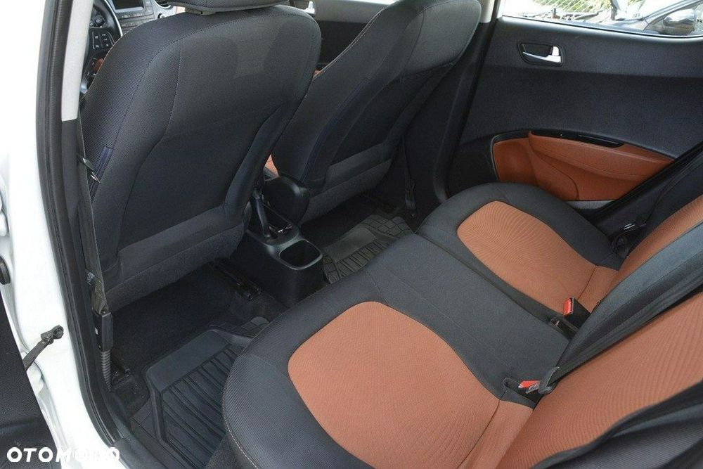 Hyundai i10 - 30