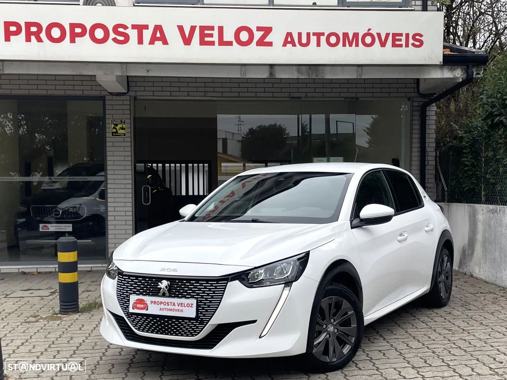Peugeot e-208