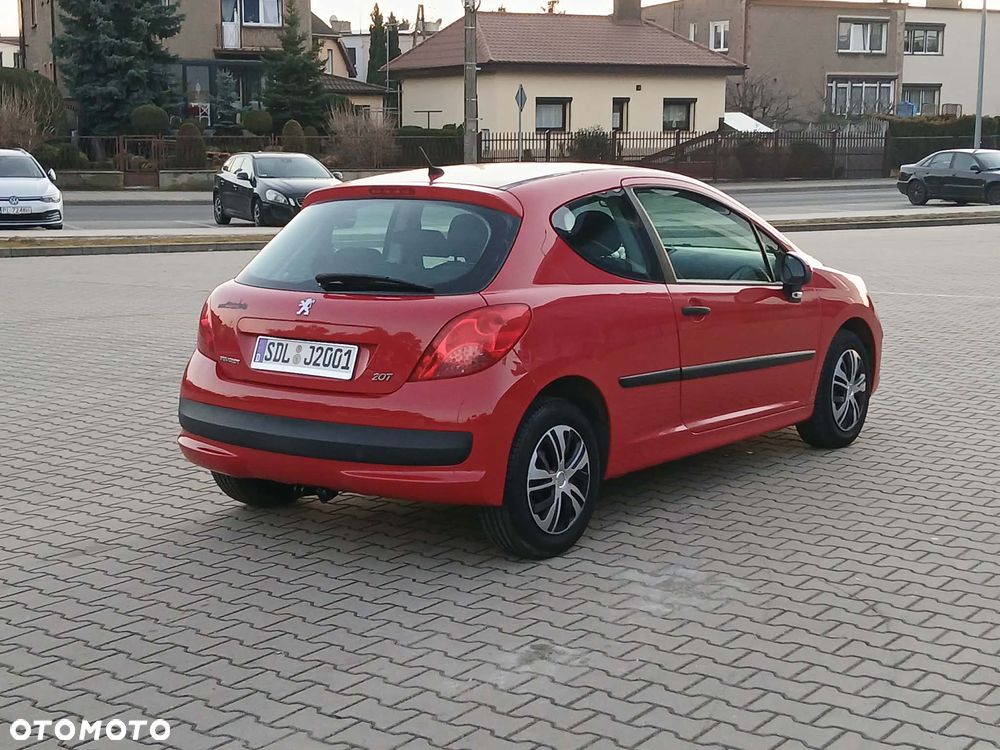 Peugeot 207 - 6