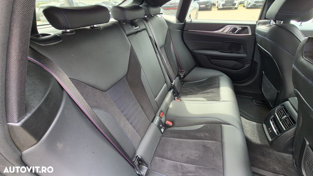 BMW i4 eDrive40 - 12