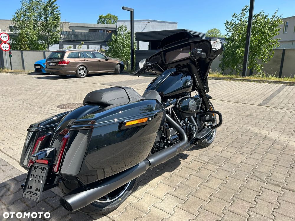 Harley-Davidson Touring Street Glide - 8