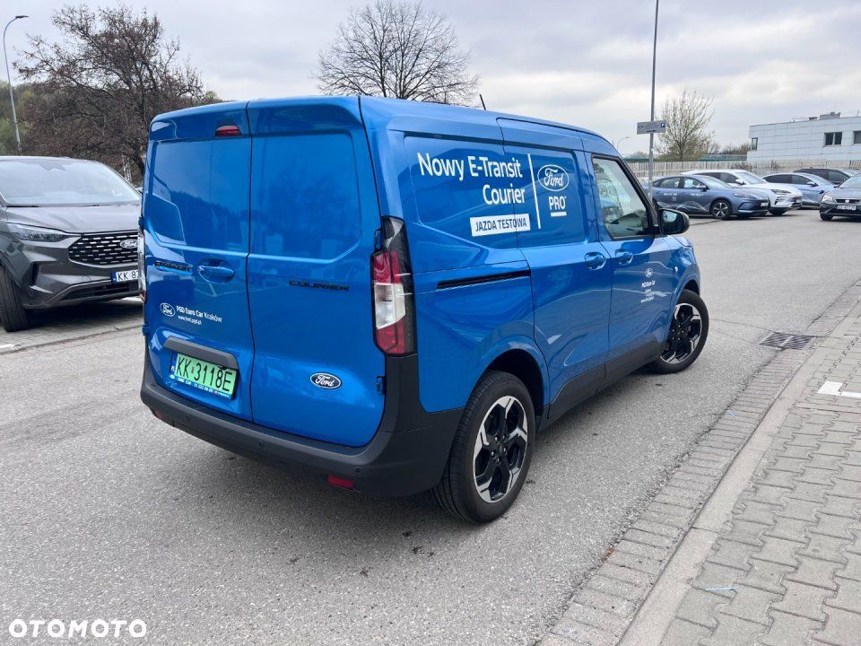 Ford Courier - 3