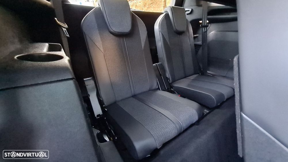 Peugeot 5008 - 47