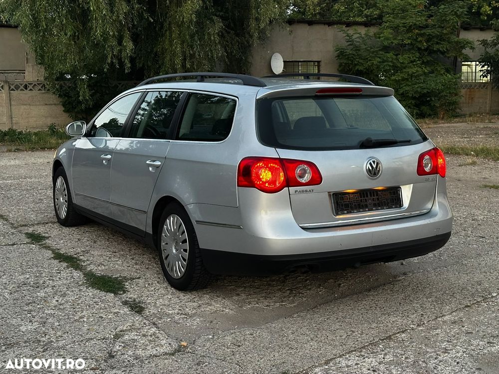 Volkswagen Passat 1.9 TDI Sportline - 2